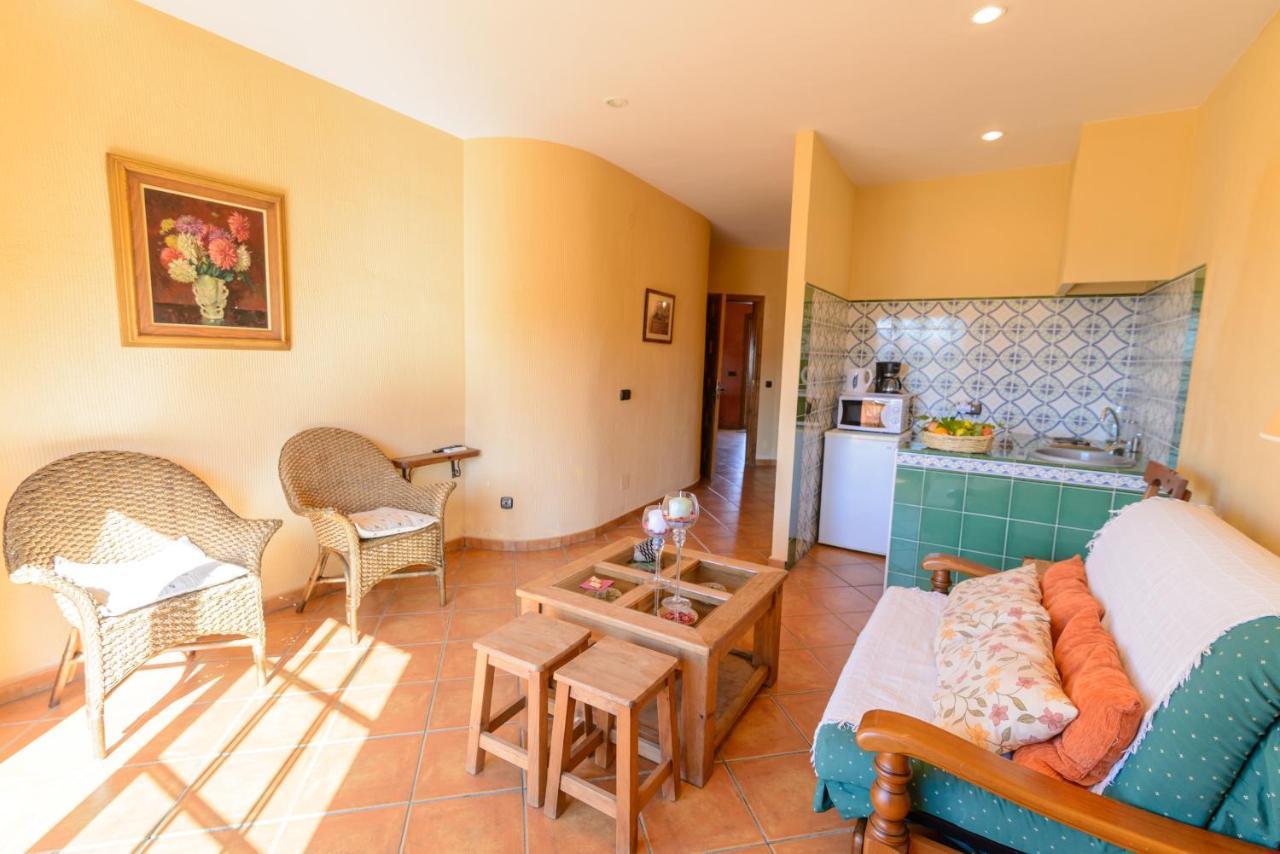 Apartamentos Sierra Tejeda Alcaucin Exterior photo
